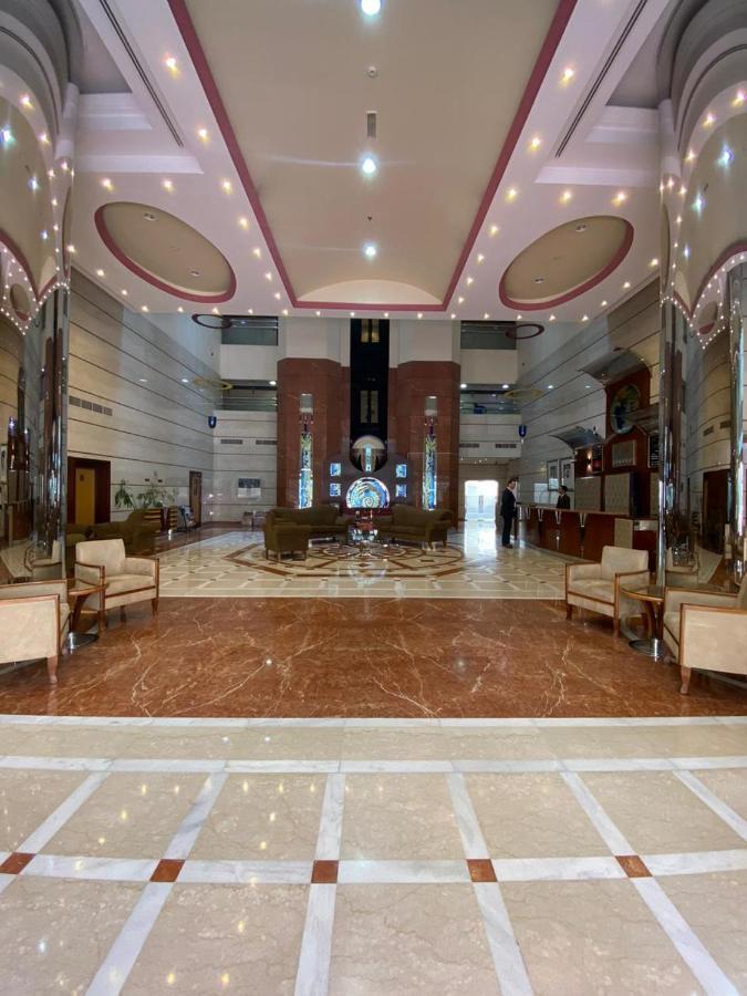 Desert Rose Hotel Apartments Дубай Экстерьер фото