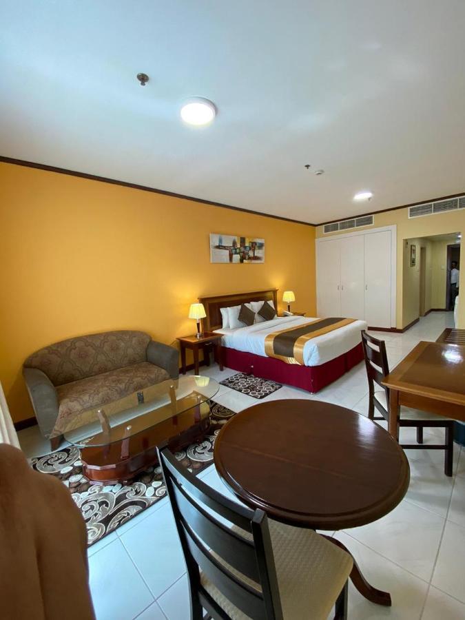Desert Rose Hotel Apartments Дубай Экстерьер фото