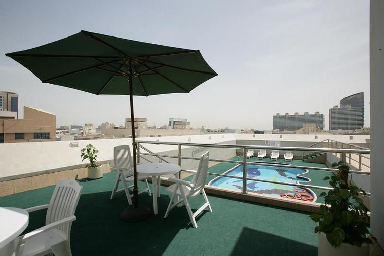 Desert Rose Hotel Apartments Дубай Экстерьер фото