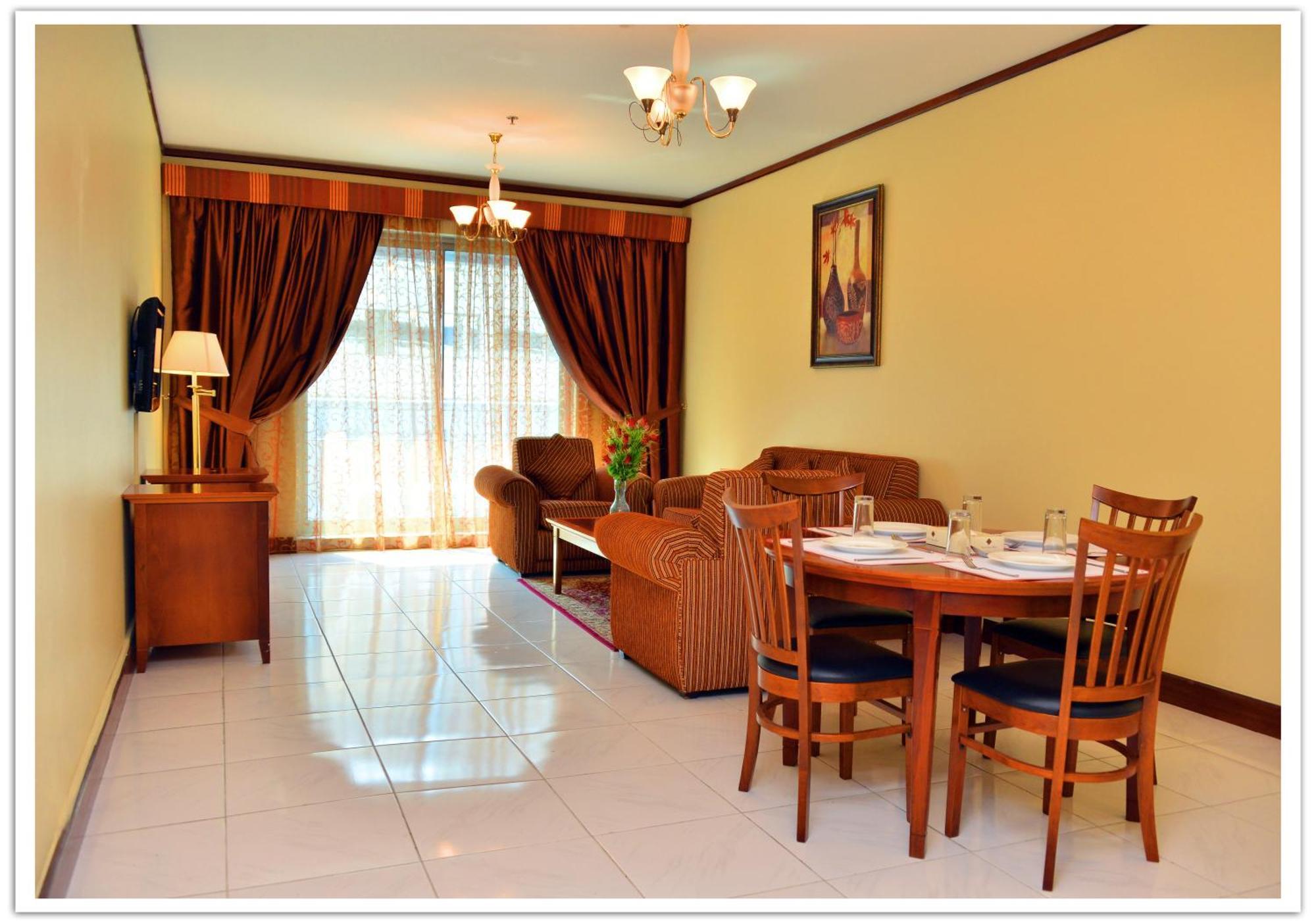 Desert Rose Hotel Apartments Дубай Экстерьер фото